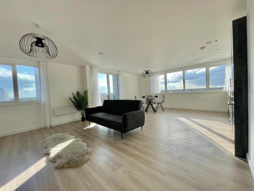 פטרבורו Bayard Plaza Penthouse Apartments מראה חיצוני תמונה