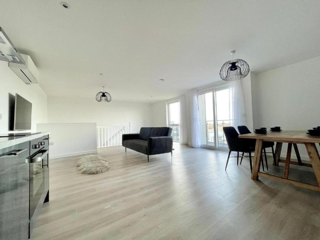 פטרבורו Bayard Plaza Penthouse Apartments מראה חיצוני תמונה