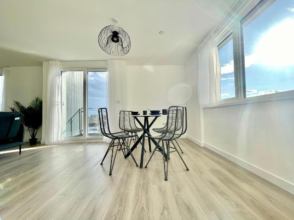 פטרבורו Bayard Plaza Penthouse Apartments מראה חיצוני תמונה