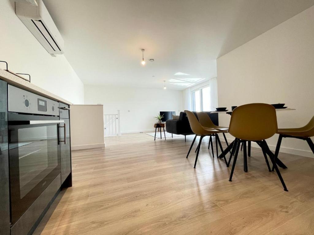 פטרבורו Bayard Plaza Penthouse Apartments מראה חיצוני תמונה